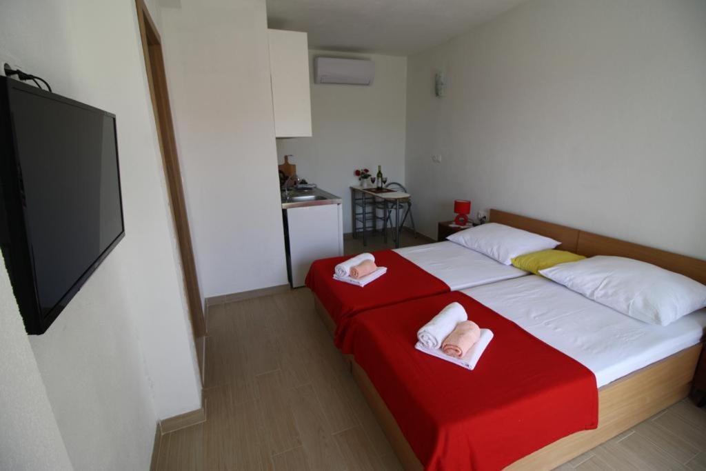 Apartment Gita Сумартин Экстерьер фото